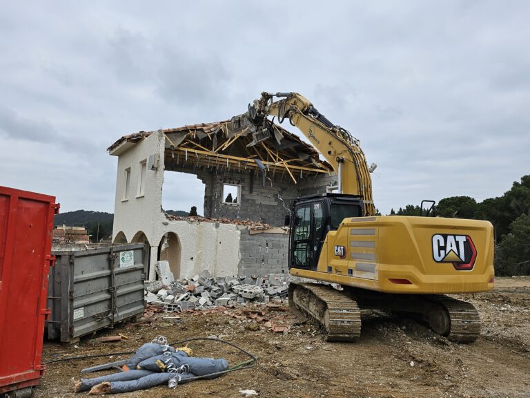 20/02/25 : Fin de la démolition du lotissement des Aspres (Armissan)